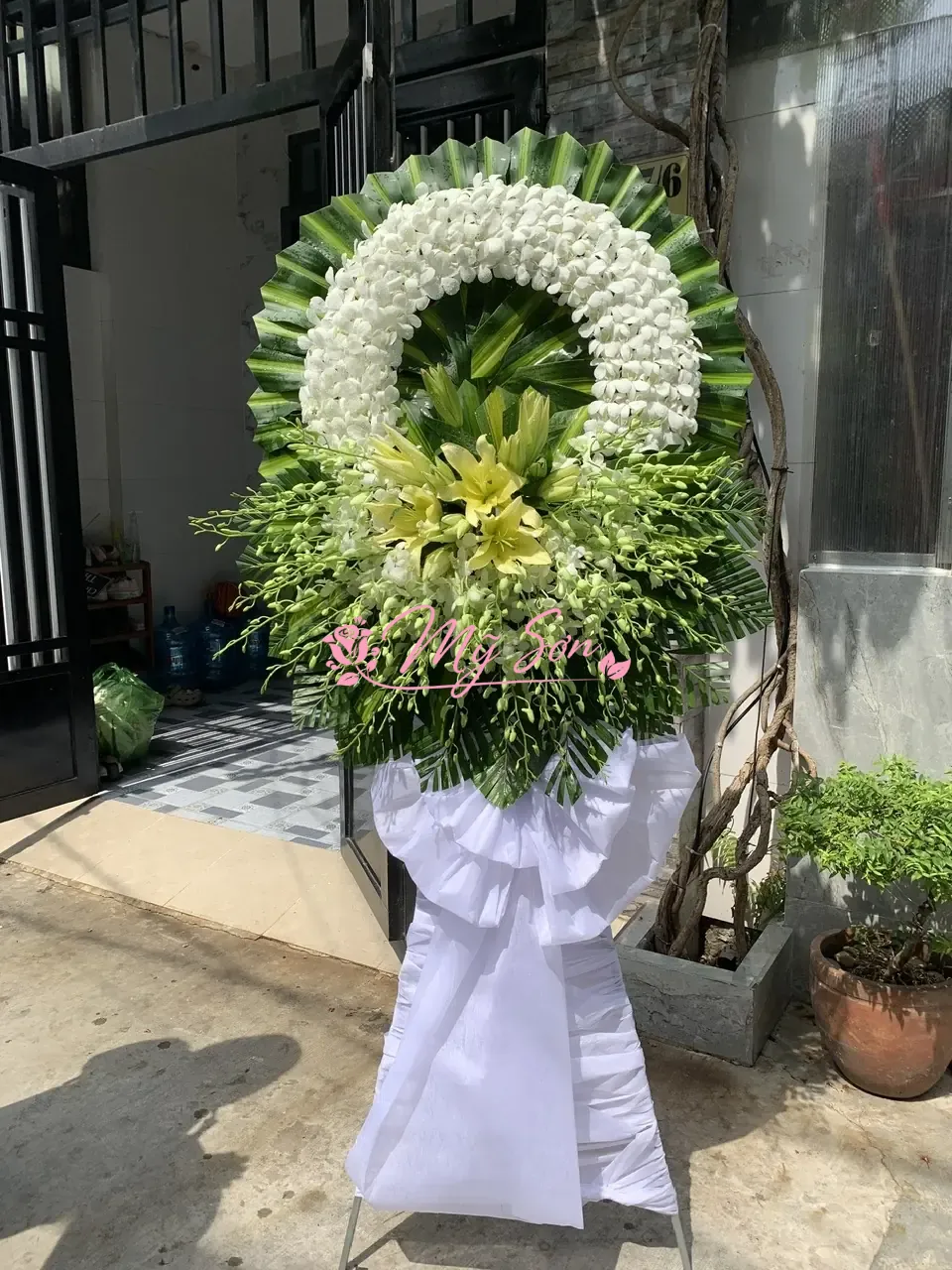 Hoa Chia Buồn-HCB28