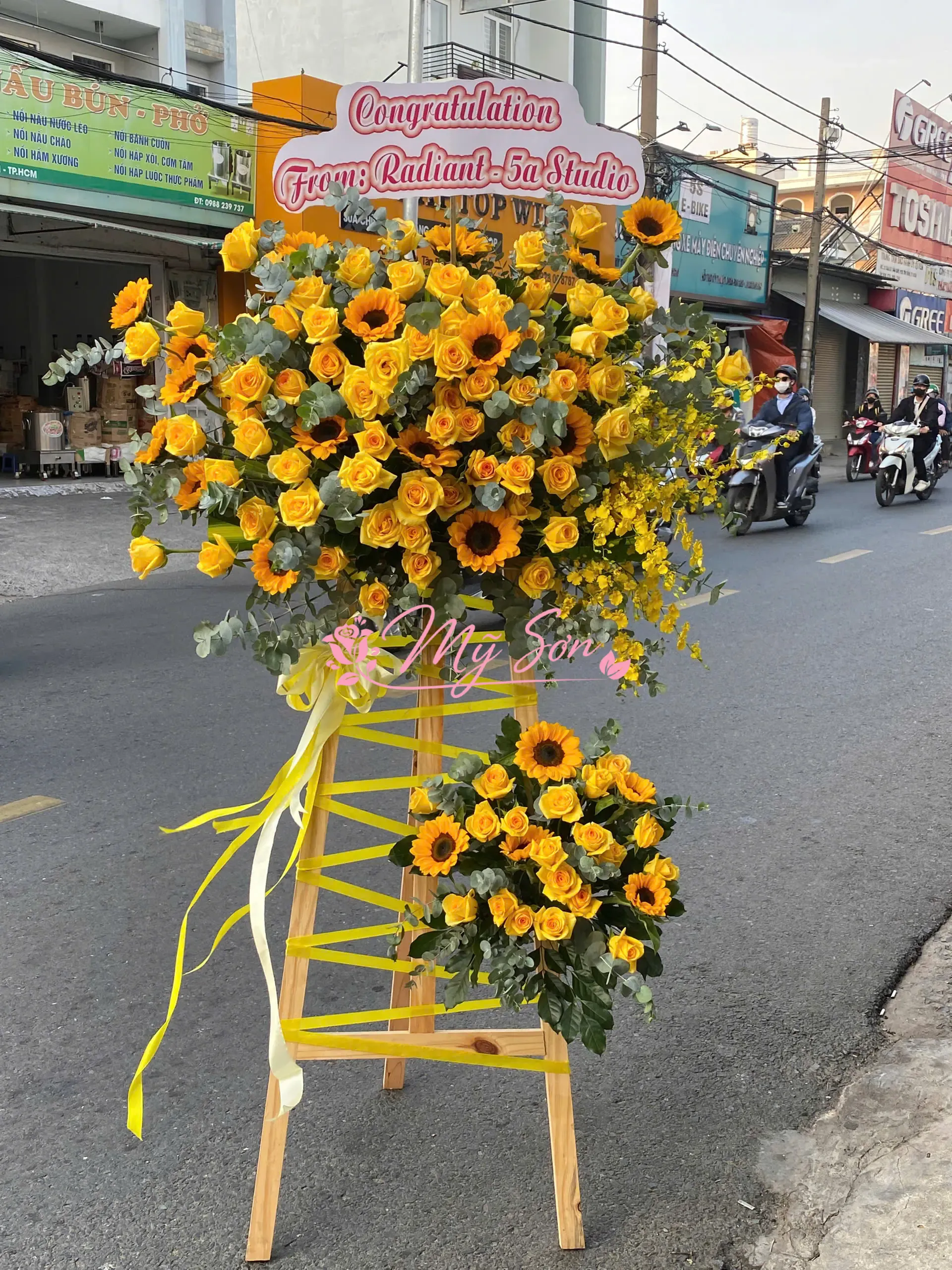 Hoa Chúc Mừng-HCM03